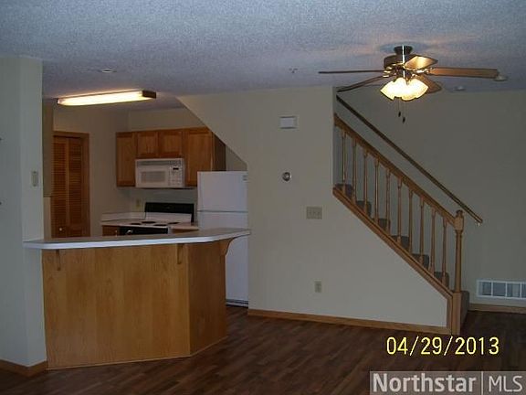 4th image of 483 Mission Hills Way E