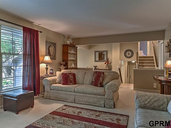 5th image of 5611 Oak Hills Cir