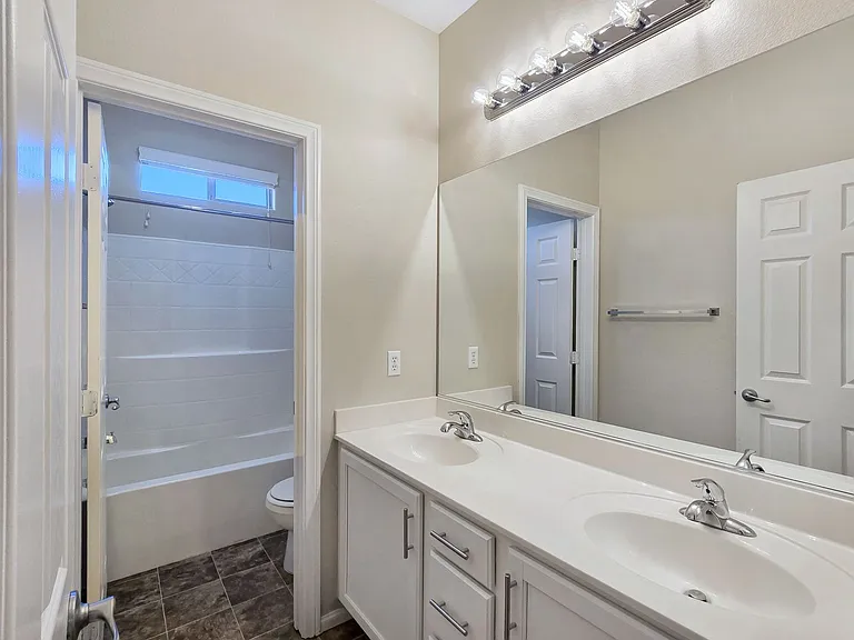 5389 Hollymead Dr — Photo 32