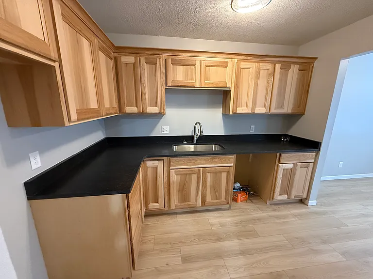 4402 SW 34th St — Photo 6