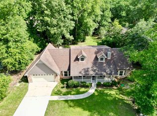 508 W Lakeshore Dr, Carriere, MS 39426