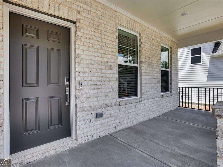 Listing photo 4