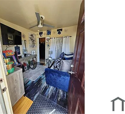2 bed, 885 sqft, $2,995 — Photo 2