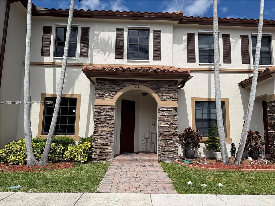 544 SE 32nd Ave