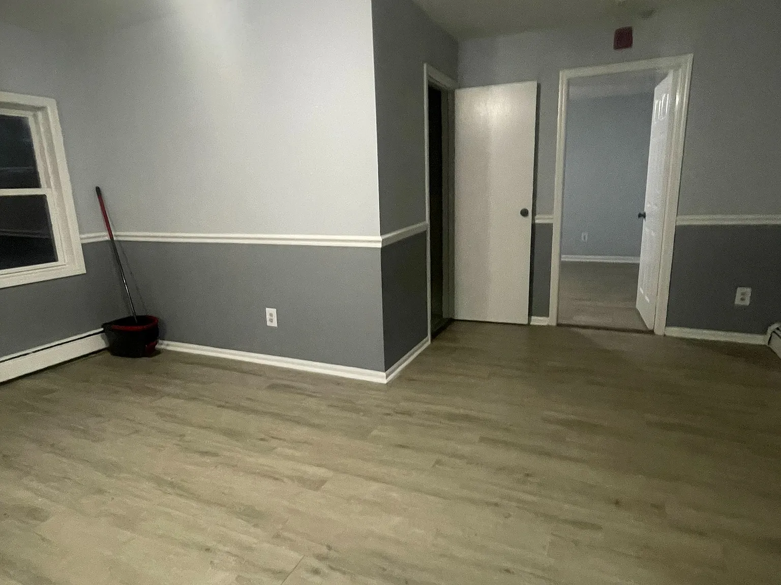 237 Hollywood Ave — Photo 4