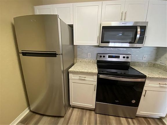 5th image of 18001 Richmond Place Dr APT 936