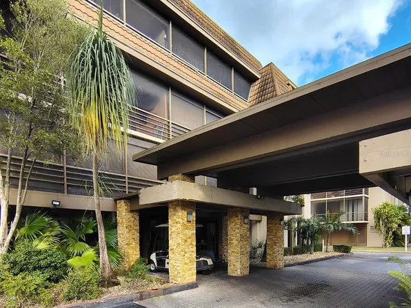 661 NE 195th St APT 402, Miami, FL 33179