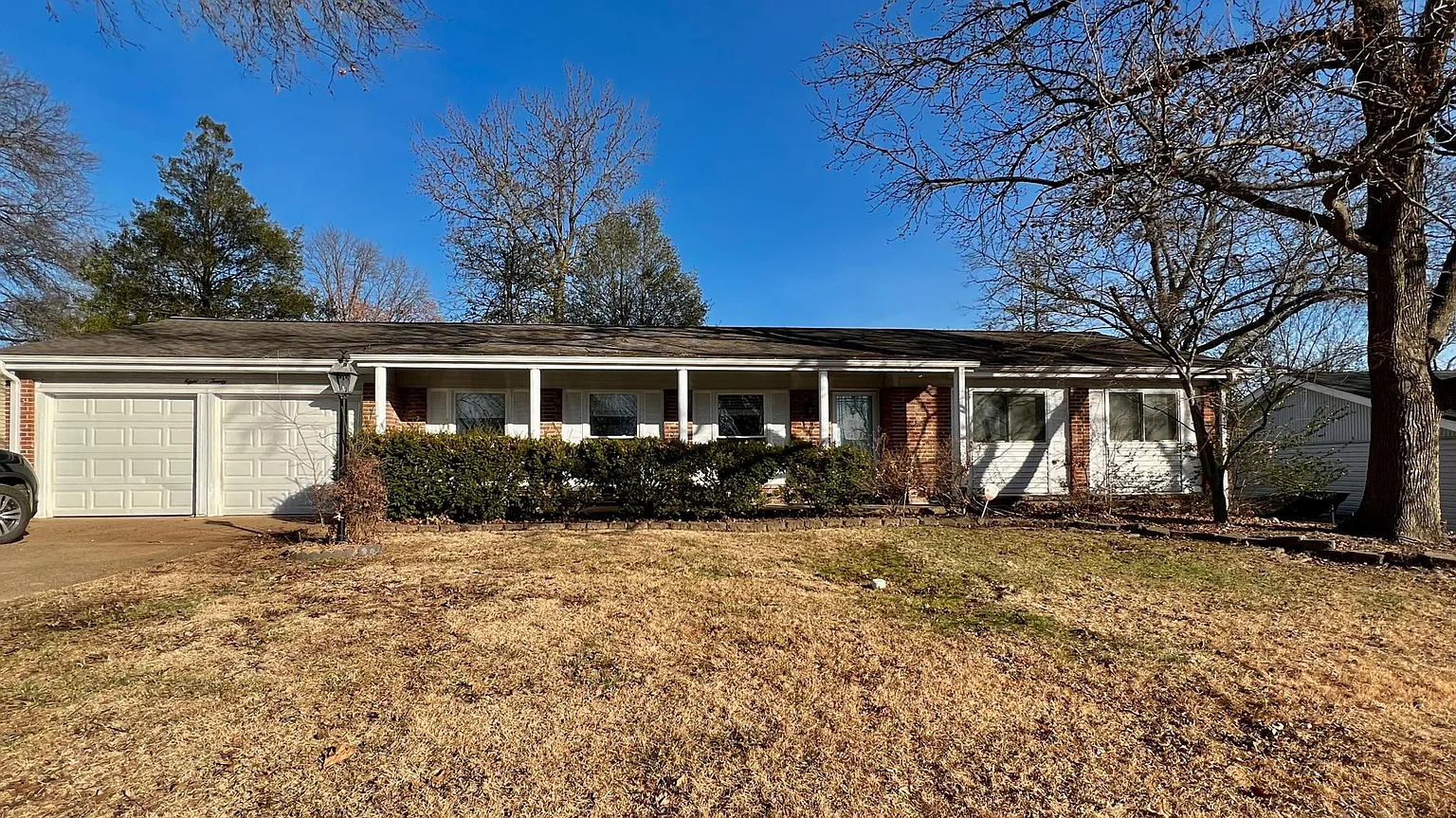 820 Fernview Dr photo 1