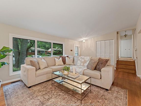 5th image of 4339 Ashfield Cres