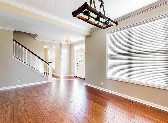 5th image of 1205 Dreamview Ln