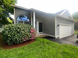 21 Weatherstone Dr #21, Worcester, MA 01604