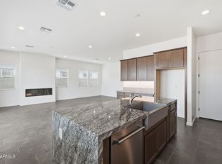 15462 S 182nd Ave, Goodyear, AZ 85338