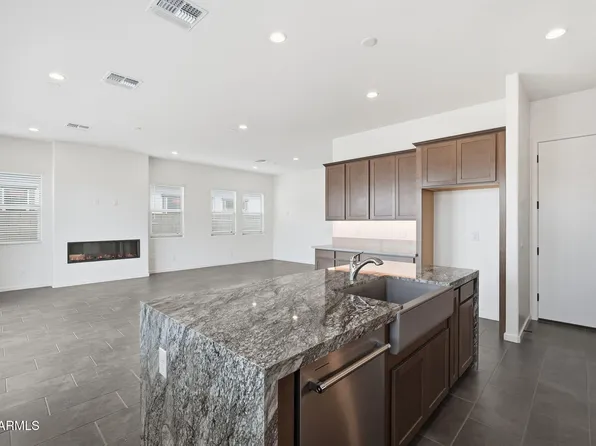 15462 S 182ND Avenue, Goodyear, AZ 85338