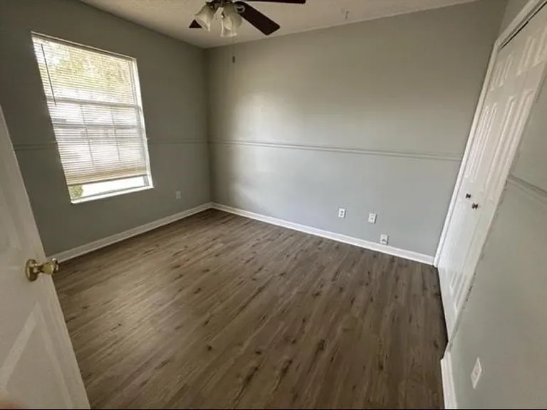4160 Mission Trace Blvd — Photo 2