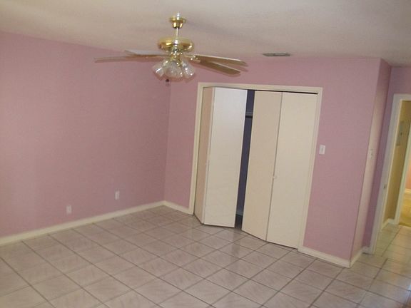 5th image of 203 Otanes Ave