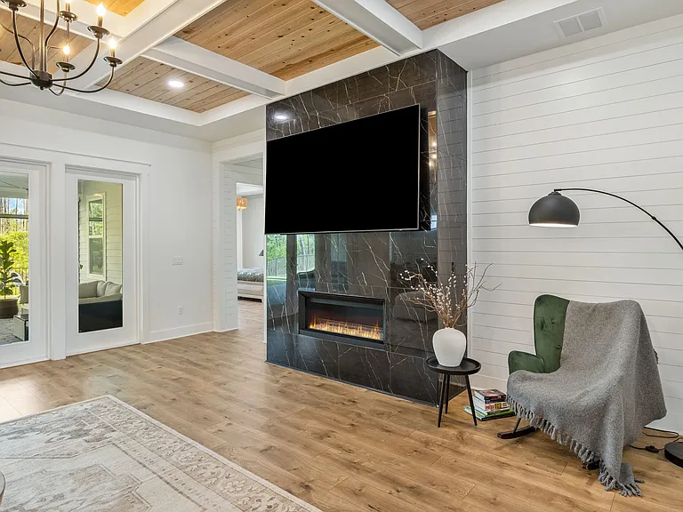 298 W Lafayette Rd — Photo 11