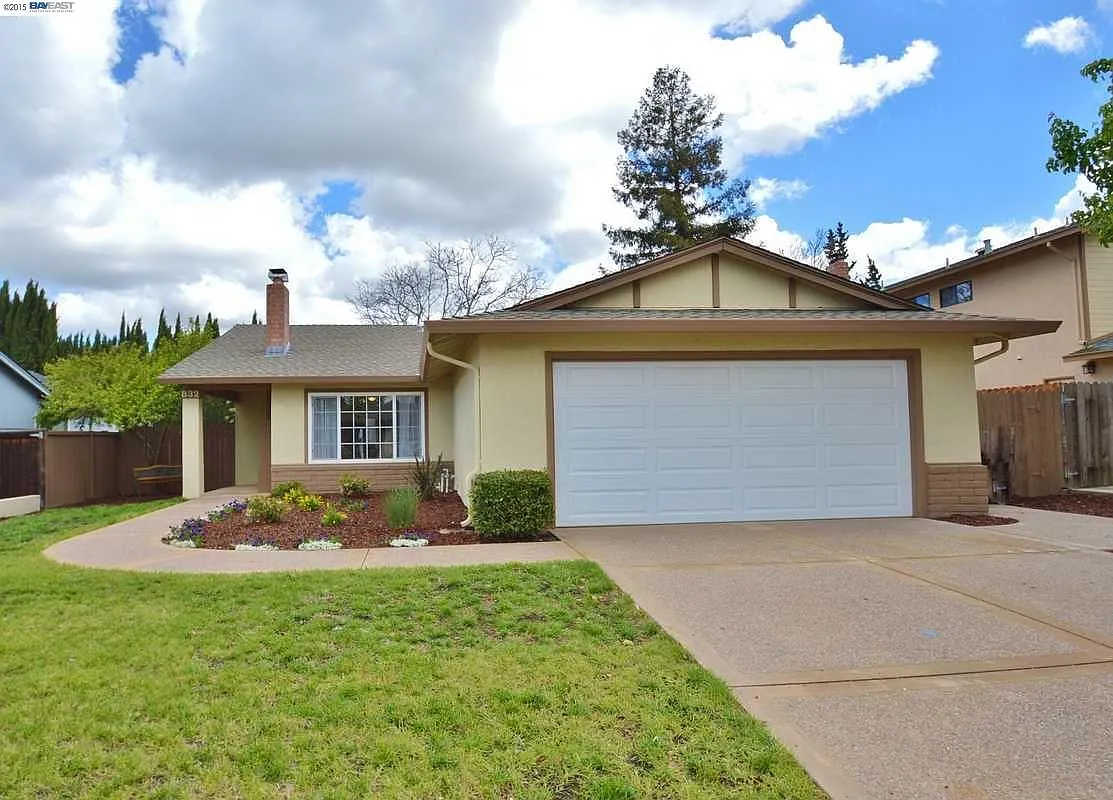 832 Geraldine St photo 1