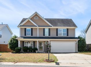 414 Branchmoor Ct, Fuquay Varina, NC 27526