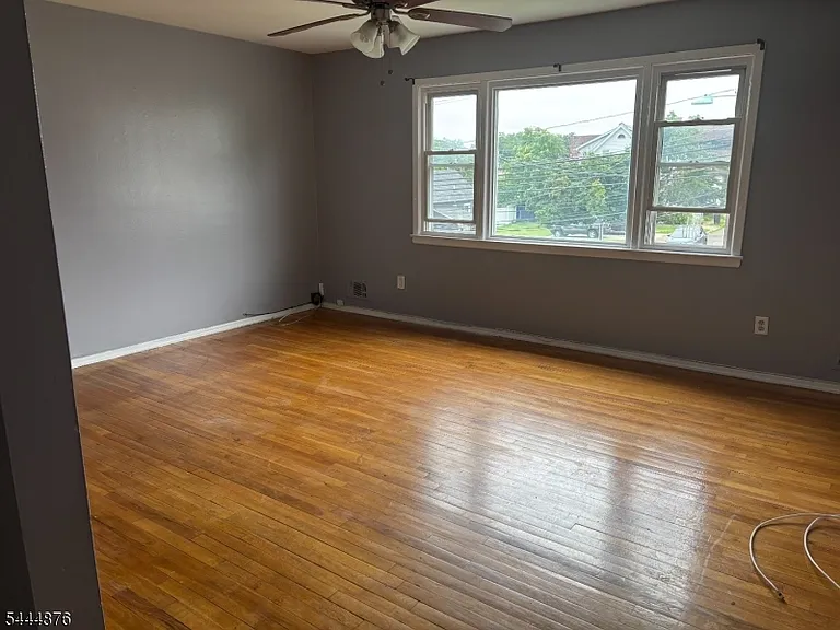 153 Martha Ave #2 — Photo 21