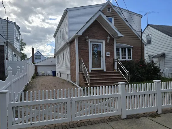 8336 E 268 Street, Glen Oaks, NY 11004