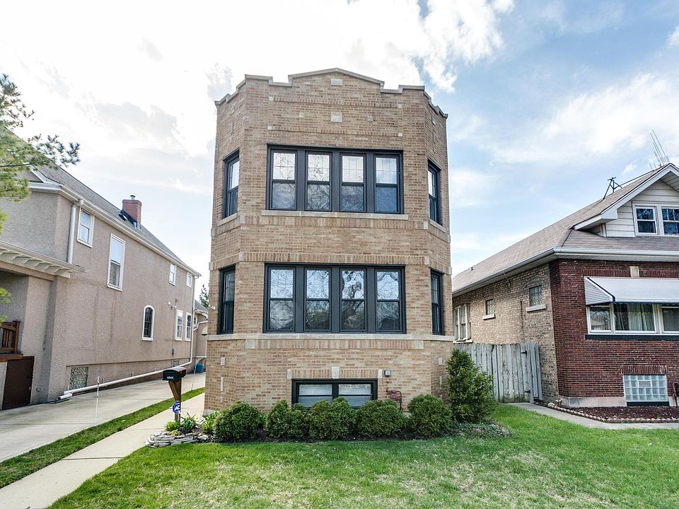 1st image of 4544 N Kostner Ave