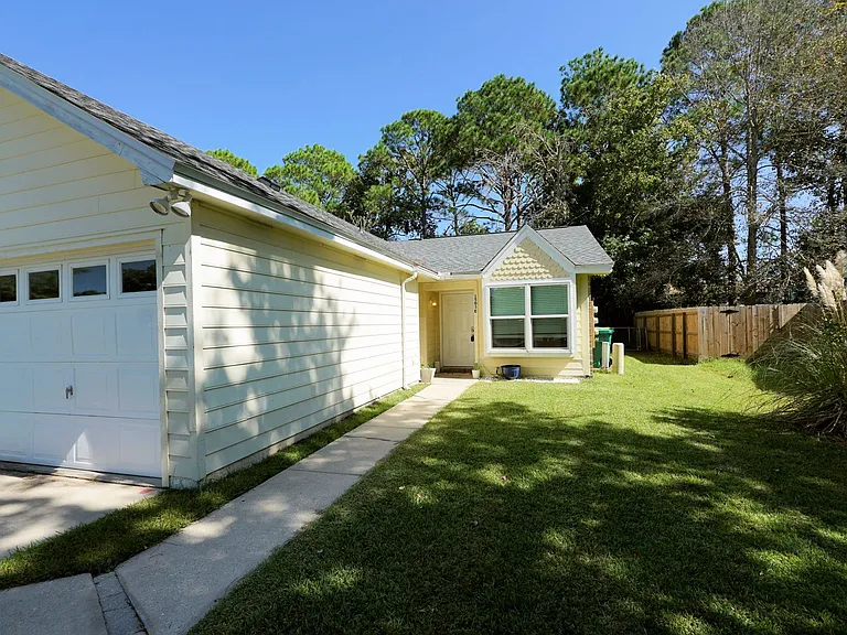 1503 Green Acres Blvd #E — Photo 2