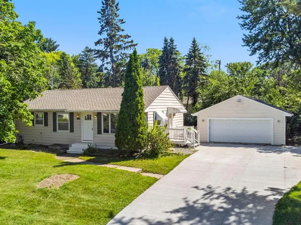 6133 Garbe Ave, Woodbury, MN 55125