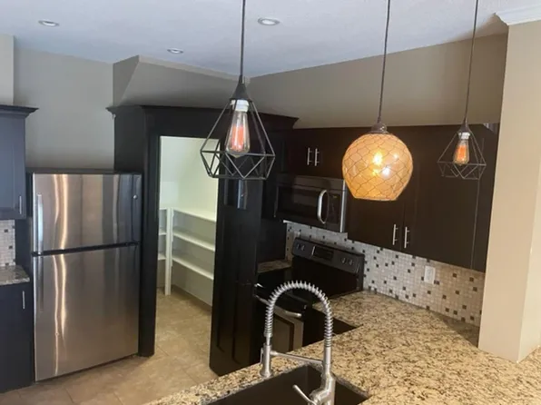 5965 N London Ave, Kansas City, MO 64151