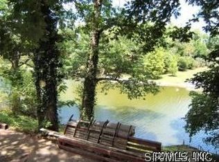 111 Hollyhock Ln, Edwardsville, IL 62025