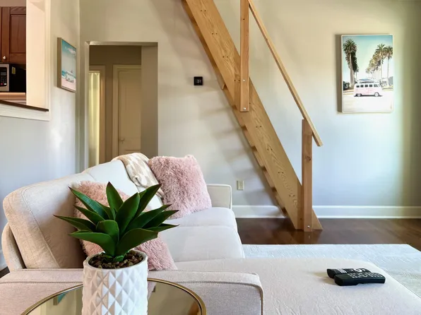 5709 Live Oak St, Dallas, TX 75206