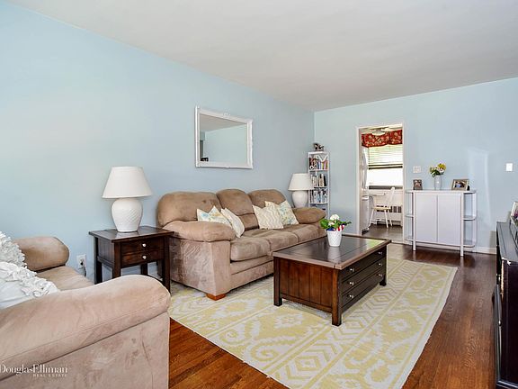 3rd image of 266 Cherry Valley Ave APT A1