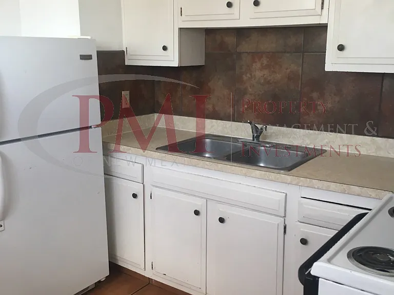 1007 Montana Avenue Apt. A — Photo 9