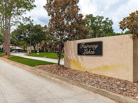 2nd image of 13932 Clubhouse Cir
