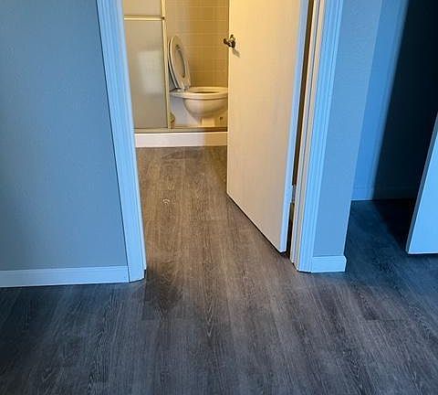 5th image of 8195 Essen Way