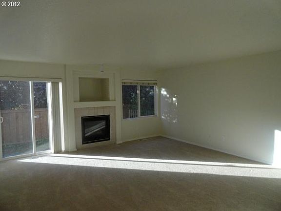 2nd image of 5229 NE Schoeler Cir
