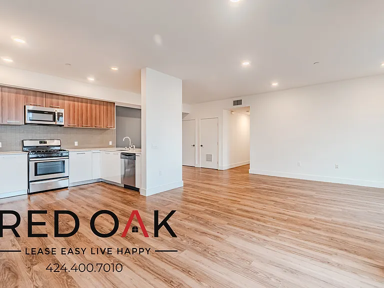5727 La Mirada Ave #309 — Photo 8