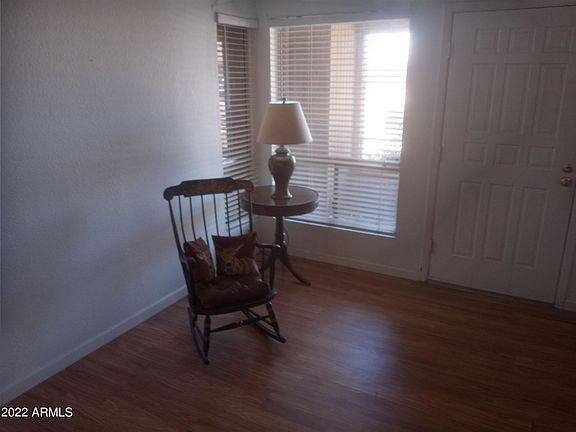 5th image of 311 W Blackhawk Dr Unit 2