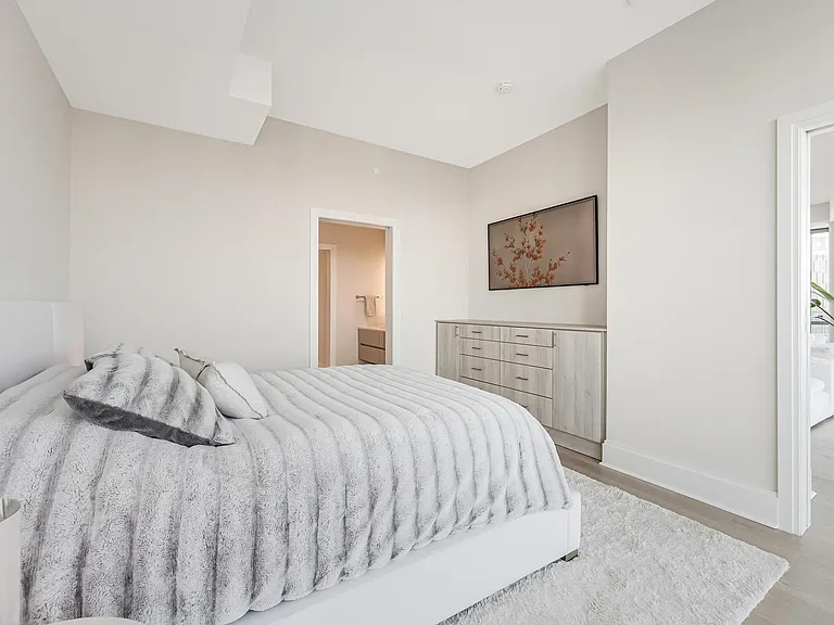 7887 Jones Branch Dr #1002 — Photo 12