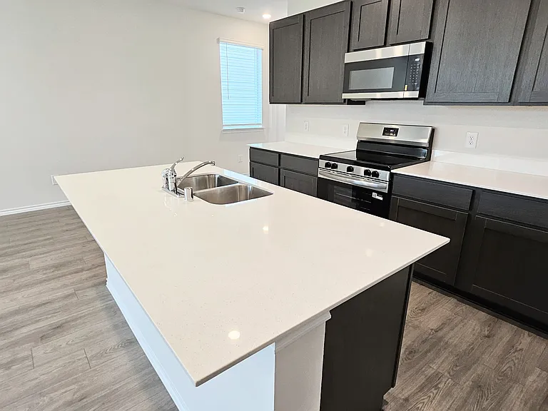 213 Arbor Dr — Photo 8