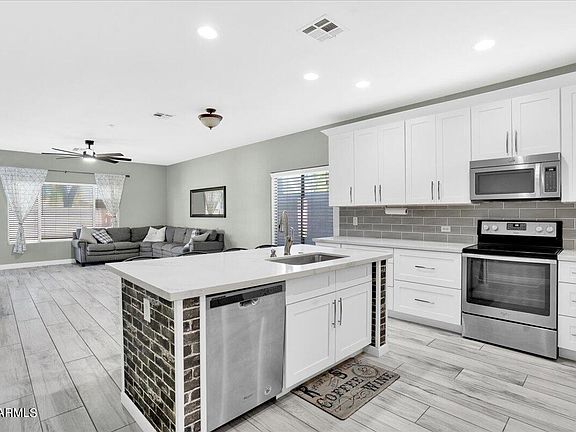 3rd image of 16407 N 169TH Drive