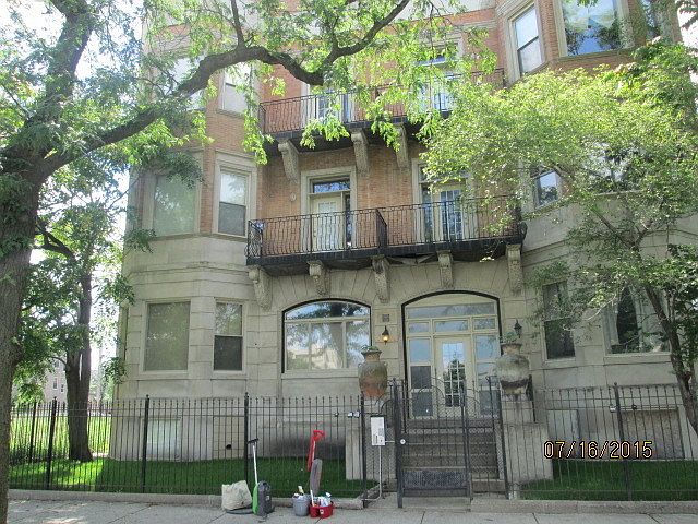 1st image of 5016 S King Dr #2E