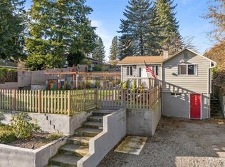 10811 35th Ave SW, Seattle, WA 98146
