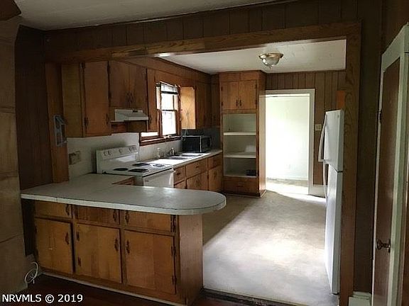 5th image of 820 Martin Ave