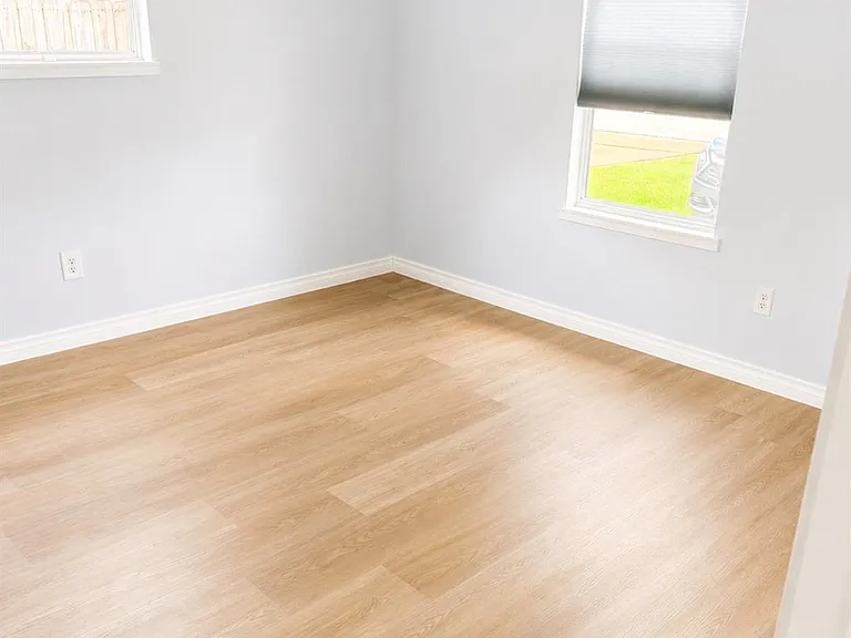 10415 Norton Dr — Photo 14