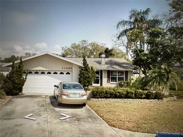11255 Sol Vista Dr, Largo, FL 33774