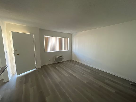 2nd image of 9861 Ramona St #4