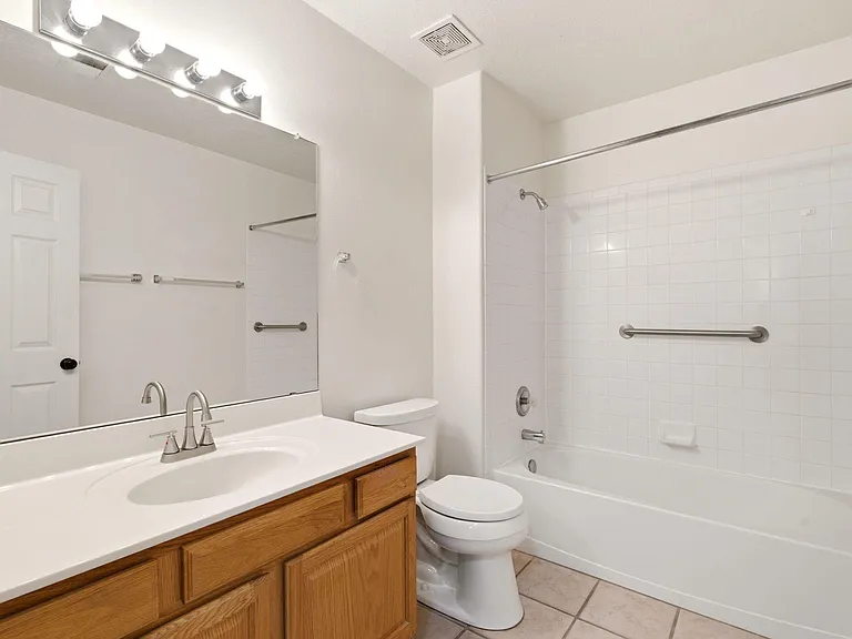 8319 Santa Clarita St NE — Photo 21