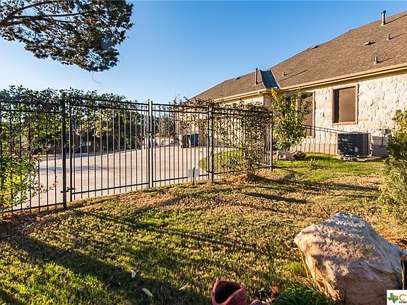 3rd image of 239 Arendes Dr
