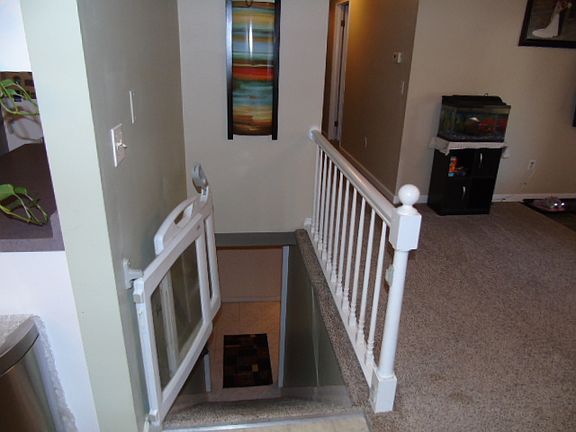 Staircase to family/office 