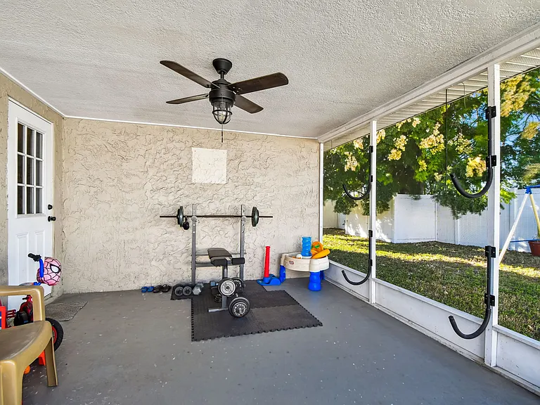 5831 1st Ave — Photo 20